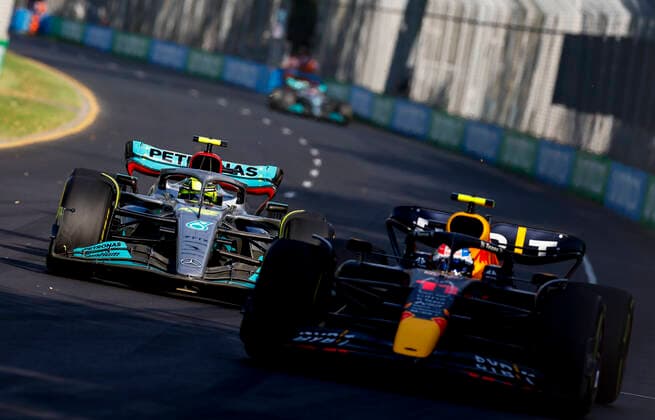 11 Sergio Perez (MEX, Oracle Red Bull Racing), 44 Lewis Hamilton (GBR, Mercedes-AMG Petronas F1 Team), F1 Grand Prix of Australia at Melbourne Grand Prix Circuit on April 10, 2022 in Melbourne, Australia. (Photo by HOCH ZWEI) Melbourne Australia