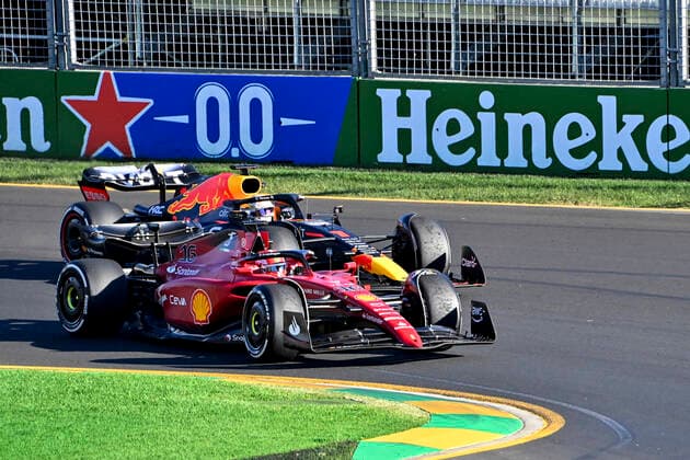 16 Charles Leclerc (MCO, Scuderia Ferrari), 1 Max Verstappen (NLD, Oracle Red Bull Racing), F1 Grand Prix of Australia at Melbourne Grand Prix Circuit on April 10, 2022 in Melbourne, Australia. (Photo by HOCH ZWEI) Melbourne Australia