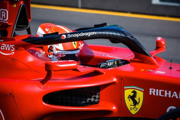 April 10, 2022, Melbourne, Victoria, Australia: MELBOURNE, AUSTRALIA - APRIL 10: Carlos Sainz of Scuderia Ferrari before the start of the 2022 Australian Formula 1 Grand Prix on 10th April 2022 Melbourne Australia - ZUMAp121 20220410_zsp_p121_025 Copyright: xChrisxPutnamx
