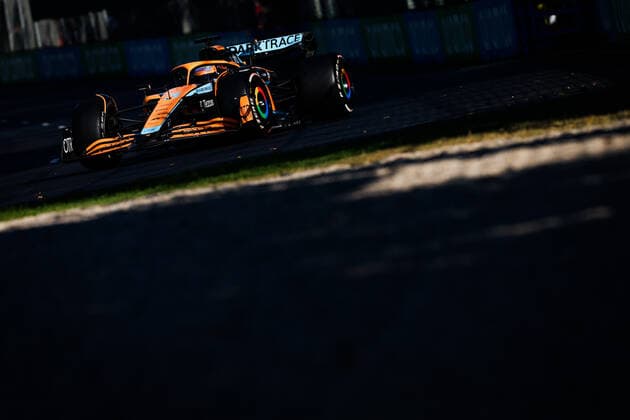 03 RICCIARDO Daniel (aus), McLaren F1 Team MCL36, action during the Formula 1 Heineken Australian Grand Prix 2022, 3rd round of the 2022 FIA Formula One World Championship, WM, Weltmeisterschaft on the Albert Park Circuit, from April 8 to 10, 2022 in Melbourne, Australia - F1 - AUSTRALIAN GRAND PRIX 2022 - RACE DPPI Panoramic  20220410_G00D8612