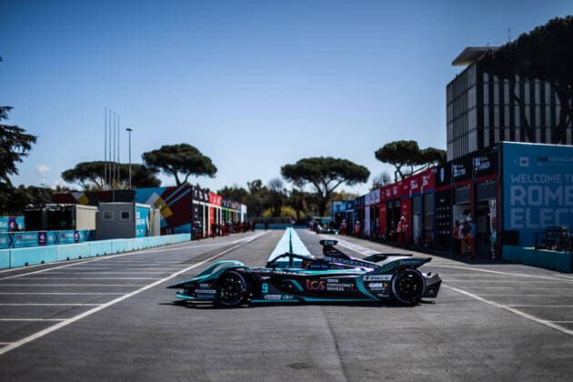 Sport Themen der Woche KW14 09 EVANS Mitch (nzl), Jaguar TCS Racing, Jaguar I-Type 5, action during the 2022 Rome City ePrix, 3rd meeting of the 2021-22 ABB FIA Formula E World Championship, WM, Weltmeisterschaft on the Circuit Cittadino dell™EUR from April 8 to 10, in Rome, Italy - AUTO - 2022 FORMULA E ROME ePRIX DPPI Panoramic  03422004_GH_71751
