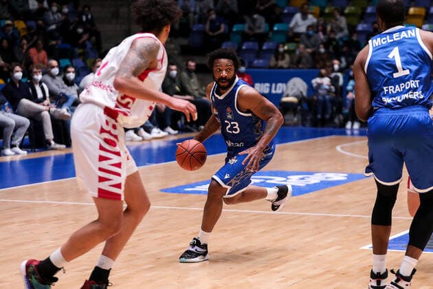 10.04.2022, xmkx, Basketball BBL Bundesliga, Fraport Skyliners - Telekom Baskets Bonn v.l. Quantez Robertson (Fraport Skyliners) (DFL DFB REGULATIONS PROHIBIT ANY USE OF PHOTOGRAPHS as IMAGE SEQUENCES and or QUASI-VIDEO) emspor Frankfurt am Main