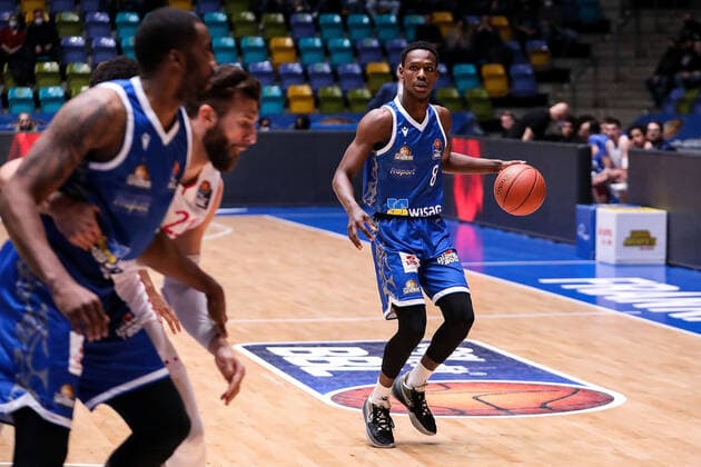 10.04.2022, xmkx, Basketball BBL Bundesliga, Fraport Skyliners - Telekom Baskets Bonn v.l. Brancou Badio (Fraport Skyliners) (DFL DFB REGULATIONS PROHIBIT ANY USE OF PHOTOGRAPHS as IMAGE SEQUENCES and or QUASI-VIDEO) emspor Frankfurt am Main