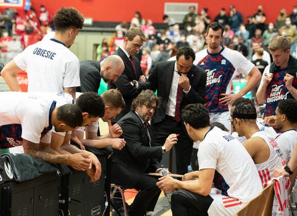 10.04.2022, xsltx, Basketball BBL Bundesliga, Giessen 46ers - FC Bayern Muenchen Basketball emspor, Mitte: Andrea Trinchieri - Head Coach (FC Bayern München) (DFL DFB REGULATIONS PROHIBIT ANY USE OF PHOTOGRAPHS as IMAGE SEQUENCES and or QUASI-VIDEO) Giessen