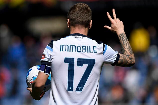 Sport Themen der Woche KW14 Fußball, CFC Genua 1893 - Lazio Rom Genoa CFC v SS Lazio - Serie A Ciro Immobile of SS Lazio celebrates his hat-trick at the end of the Serie A football match between Genoa CFC and SS Lazio. Genoa Italy Copyright: xNicolòxCampox