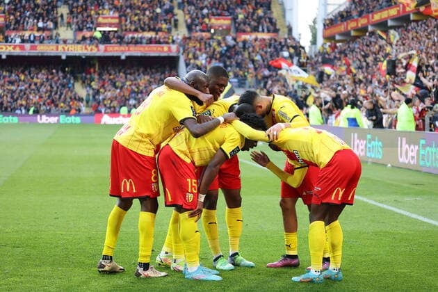 Celebvration goal Lens during the match between RC Lens and OGC Nice - Ligue 1 Uber Eats - stade Bollaert-Delelis - april 10, 2022 FOOTBALL : RC Lens vs Nice - Ligue1 Uber Eats - 10 04 2022 LaurentSanson Panoramic 