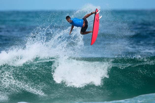 Sport Themen der Woche KW14 Praia Mole Michael Rodrigues during the QS LayBack Pro Surfing at Praia Mole, in Florianopolis, Brazil Heuler Andrey DiaEsportivo SPP QS LayBack Pro Praia Mole 