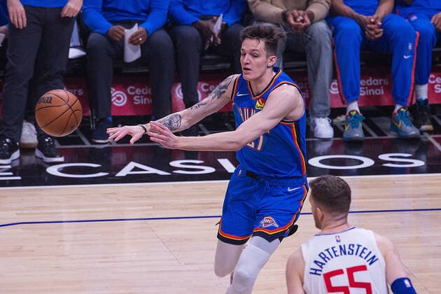 April 10, 2022, Los Angeles, California, USA: Vit Krejci 27 of the Oklahoma Thunder passes the ball during their NBA, Basketball Herren, USA game against the Los Angeles Clippers on Sunday April 10, 2022 at Crypto.com Arena in Los Angeles, California. Clippers defeat Thunder, 138-88. ARIANA RUIZ PI Los Angeles USA - ZUMAp124 20220410_zaa_p124_050 Copyright: xArianaxRuizx