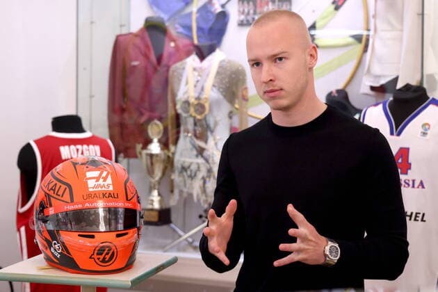 Sport Themen der Woche KW15 Sport Bilder des Tages MOSCOW, RUSSIA - APRIL 13, 2022: Russian former Formula One driver Nikita Mazepin during a ceremony to hand over his racing helmet to the National Sports Museum. Anton Novoderezhkin TASS  TS12C6A1