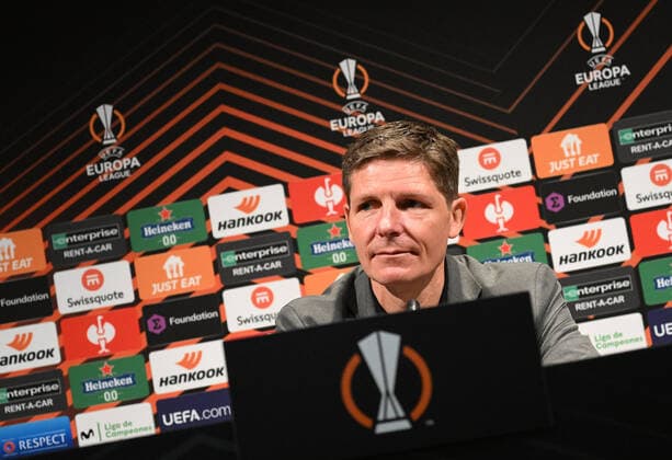 13.04.2022, xjhx, Fussball UEFA Europa League, Eintracht Frankfurt Pressekonferenz emspor, v.l. Trainer Oliver Glasner (Eintracht Frankfurt) zautz (DFL DFB REGULATIONS PROHIBIT ANY USE OF PHOTOGRAPHS as IMAGE SEQUENCES and or QUASI-VIDEO) Barcelona
