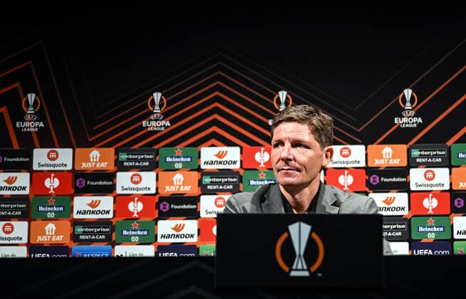 13.04.2022, xjhx, Fussball UEFA Europa League, Eintracht Frankfurt Pressekonferenz emspor, v.l. Trainer Oliver Glasner (Eintracht Frankfurt) zautz (DFL DFB REGULATIONS PROHIBIT ANY USE OF PHOTOGRAPHS as IMAGE SEQUENCES and or QUASI-VIDEO) Barcelona