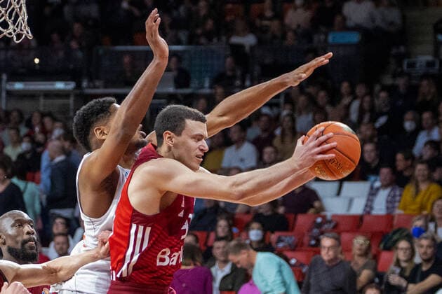 Bayerns 31 Zan Mark SISKO. Basketball, FC Bayern - MBC Weissenfels, am 13.04.2022, Basketball Bundesliga, FC Bayern München Basketball - SYNTAINICS Mitteldeutscher Basketball Club, Saison 2021-2022, in Muenchen, A U D I D O M E, Deutschland. Quelle Copyright Credit : Oryk HAIST