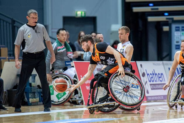 RBBL; RSV Lahn-Dill - Hannover United, 13.04.22 Amit Vigoda ( 8 Hannover United), Thomas Boehme ( 13 RSV Lahn-Dill) RBBL; RSV Lahn-Dill - Hannover United: Wetzlar, 13.04.22 Copyright: xBEAUTIFULxSPORTS Roeczeyx