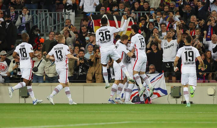 Fußball, EL, FC Barcelona - Eintracht Frankfurt 14.04.2022, Fussball UEFA Europa League, FC Barcelona, Barca - Eintracht Frankfurt, emonline, emspor, v.l., Torjubel zum 0:1 durch Filip Kostic (Eintracht Frankfurt), Goal celebration, celebrate the goal DFL DFB REGULATIONS PROHIBIT ANY USE OF PHOTOGRAPHS AS IMAGE SEQUENCES AND OR QUASI-VIDEO. xdcx Copyright: HMBxMedia