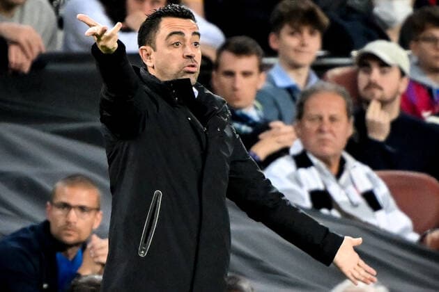 Barcelona, Camp Nou, 11.04.22, ESP, Herren, UEFA Europa League, Saison 2021-2022, FC Barcelona, Barca - Eintracht Frankfurt Bild: Trainer Xavi (Barcelona) Nur fuer journalistische Zwecke! Only for editorial use! Gemaess den Vorgaben der UEFA ist es untersagt, in dem Stadion und oder vom Spiel angefertigte Fotoaufnahmen in Form von Sequenzbildern und oder videoaehnlichen Fotostrecken zu verwerten bzw. verwerten zu lassen. UEFA regulations prohibit any use of photographs as image sequences and or quasi-video. Katalonien Spanien