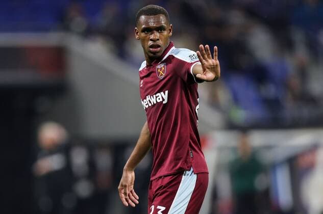 Mandatory Credit: Photo by Simon Dael Shutterstock (12893327cg) Issa Diop of West Ham United Olympique Lyonnais v West Ham United, UEFA Europa League, Quarter Final, Second Leg, Football, Groupama Stadium, Lyon, France - 14 Apr 2022 EDITORIAL USE ONLY No use with unauthorised audio, video, data, fixture lists, club league logos or live services. Online in-match use limited to 120 images, no video emulation. No use in betting, games or single club league player publications. Olympique Lyonnais v West Ham United, UEFA Europa League, Quarter Final, Second Leg, Football, Groupama Stadium, Lyon, France - 14 Apr 2022 EDITORIAL USE ONLY No use with unauthorised audio, video, data, fixture lists, club league logos or live services. Online in-match use limited to 120 images, no video emulation. No use in betting, games or single club league player publications. Copyright: xSimonxDael Shutterstockx 12893327cg