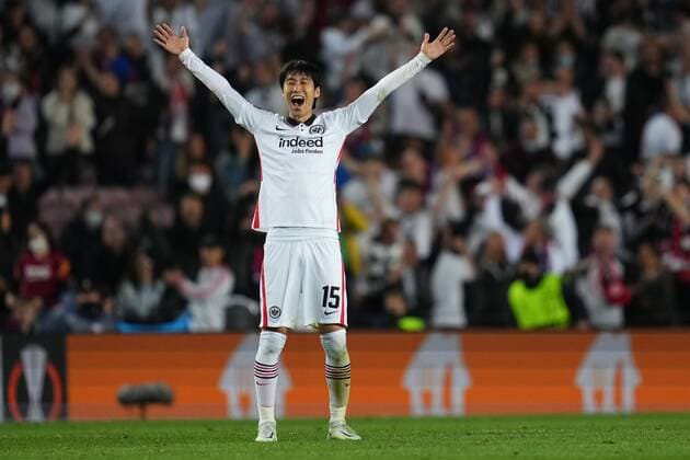 Mandatory Credit: Photo by Bagu Blanco Pressinphoto Shutterstock (12895065al) Daichi Kamada of Eintracht Frankfurt celebrates the victory at full time FC Barcelona, Barca v Eintracht Frankfurt, UEFA Europa League, Quarter Final. Football, Camp Nou Stadium, Barcelona, Spain - 14 Apr 2022 Editorial use only FC Barcelona v Eintracht Frankfurt, UEFA Europa League, Quarter Final. Football, Camp Nou Stadium, Barcelona, Spain - 14 Apr 2022 Editorial use only  Copyright: xBaguxBlanco Pressinphoto Shutterstockx 12895065al