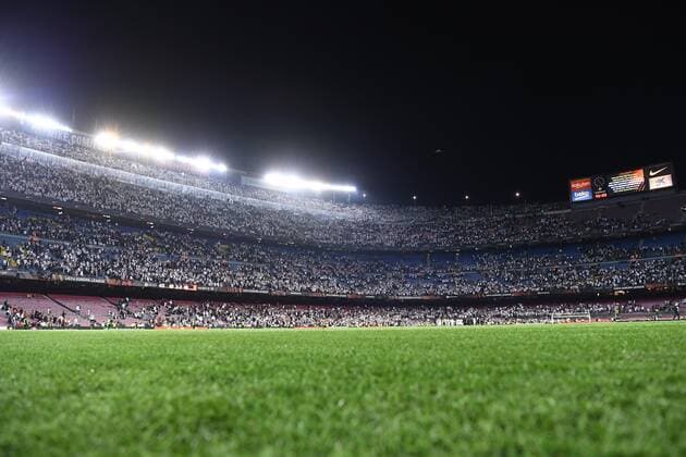 Fußball Europa League Viertelfinale FC Barcelona, Barca - Eintracht Frankfurt am 14.04.2022 im Camp Nou in Barcelona Fanblock Fans Frankfurt