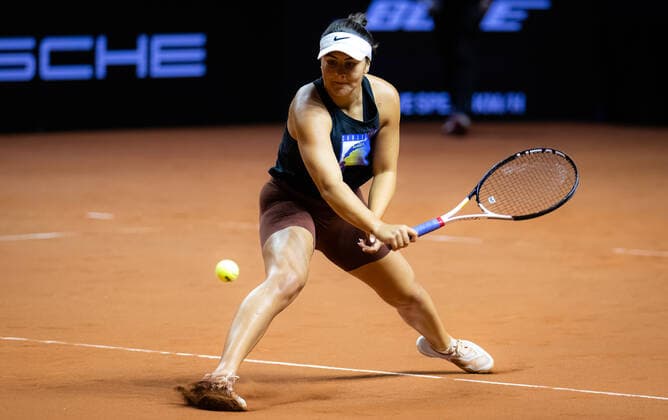 April 15, 2022, STUTTGART, GERMANY: Bianca Andreescu of Canada during practice at the 2022 Porsche Tennis Grand Prix WTA, Tennis Damen 500 tennis tournament STUTTGART GERMANY - ZUMAa181 20220415_zaa_a181_048 Copyright: xRobxPrangex
