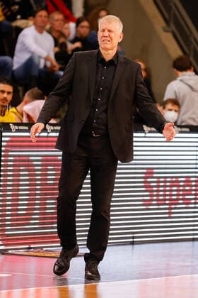 Ludwigsburg , Basketball easycredit BBL Bundesliga, MHP Riesen Ludwigsburg vs. FC Bayern München , Coach John Patrick (Riesen)