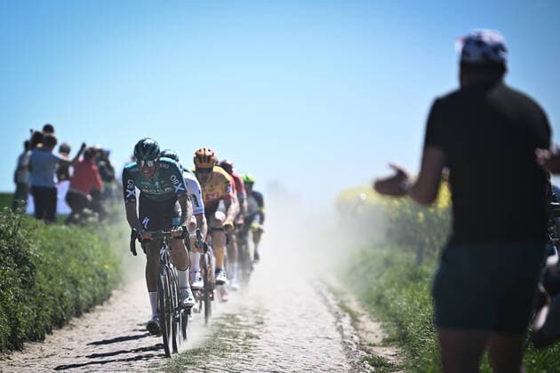 Sport Themen der Woche KW15 Sport Bilder des Tages German Nils Politt of Bora-Hansgrohe pictured in action during the 119th edition of the men elite race of the Paris-Roubaix cycling event, 257,2 km from Paris to Roubaix, France on Sunday 17 April 2022. JASPERxJACOBS  x34029580x