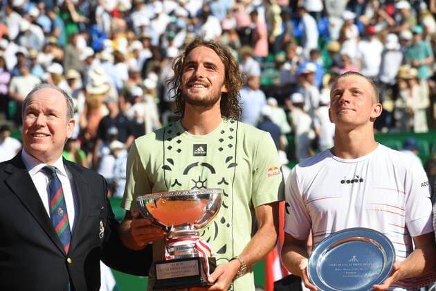 Bilder des Jahres 2022, Sport 04 April Sport Themen der Woche KW15 Sport Bilder des Tages Tennis : Monte Carlo 2022 - Stefanos Tsitsipas - Grece- Sas Prince Albert de Monaco- Melanie de Massy President du Monte Carlo Country Club - Monaco Tennis : Monte Carlo 2022 - Monaco - 17 04 2022 ChrysleneCaillaud Panoramic 
