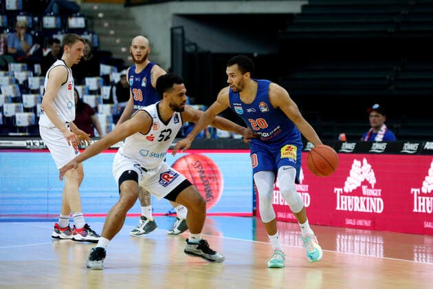 17.04.2022, easyCredit Basketball Bundesliga, BBL, Saison 2021 2022, Herren, Syntainics MBC - Chemnitz Niners Jamel Morris, Syntainics MBC, Trent Lockett, Niners Chemnitz Leipzig QUARTERBACK Immobilien ARENA Sachsen Germany