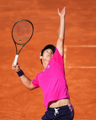 ESP: Barcelona Open Banc, Conde de Godo Trophy Mackenzie McDonaldduring the match of Barcelona Open Banc Sabadell, Conde de Godo Trophy played at Real Club de Tenis Barccelona on April 18, 2022 in Barcelona, Spain. kpmg Copyright: xBaguxBlancox xxPRESSINPHOTOx PS_220418_934
