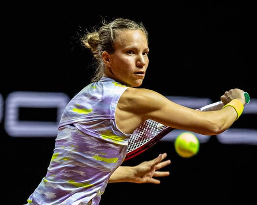 Viktorija Golubic, Swiss, Schweiz Tennis Damen Porsche-Cup Porsche Tennis Grand Prix GP Stuttgart 2022 Porsche-Arena 19.04.2022 Porsche Tennis Grand Prix Stuttgart 2022, 19.04.2022 Stuttgart Copyright: xEibner-Pressefoto RogerxBuerkex EP_EER