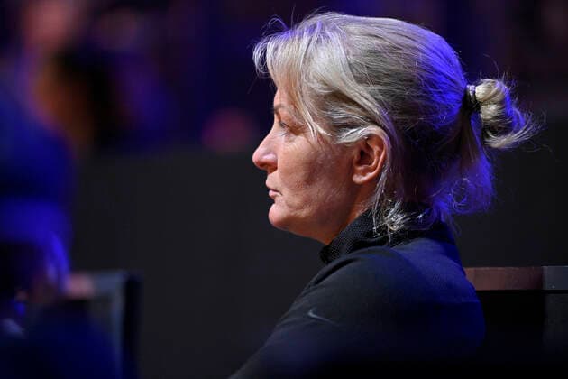 Teamchefin Barbara Rittner Tennis Damen Porsche-Cup Porsche Tennis Grand Prix GP Stuttgart 2022 Porsche Arena 19.04.2022 DFL REGULATIONS PROHIBIT ANY USE OF PHOTOGRAPHS AS IMAGE SEQUENCES AND OR QUASI-VIDEO Porsche Tennis Grand Prix GP Stuttgart 2022