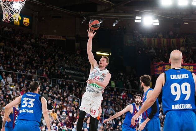 April 19, 2022, Barcelona, Barcelona, Spain: Leon Radosevic of FC Bayern Munich in action during the Turkish Airlines EuroLeague Play Off Game 1 match between FC Barcelona, Barca and FC Bayern Munich at Palau Blaugrana on April 19, 2022 in Barcelona, Spain. Barcelona Spain - ZUMAa181 20220419_zaa_a181_022 Copyright: xJavierxBorregox
