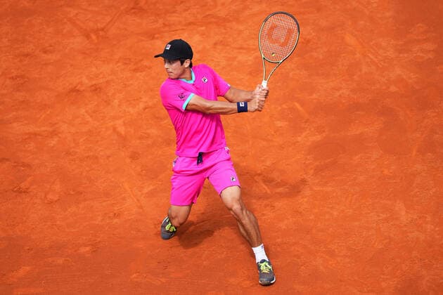 ESP: Barcelona Open Banc, Conde de Godo Trophy Mackenzie McDonald during the match of Barcelona Open Banc Sabadell, Conde de Godo Trophy played at Real Club de Tenis Barccelona on April 19, 2022 in Barcelona, Spain. kpng Copyright: xBaguxBlancox xxPRESSINPHOTOx PS_220419_388