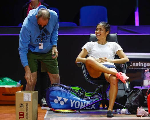 Emma Raducanu und Trainer, coach Torben Beltz, Training Tennis - Porsche Tennis Grand Prix 2022 - WTA, Tennis Damen - Porsche-Arena - Stuttgart - - Germany - 20 April 2022. Copyright: xJuergenxHasenkopfx