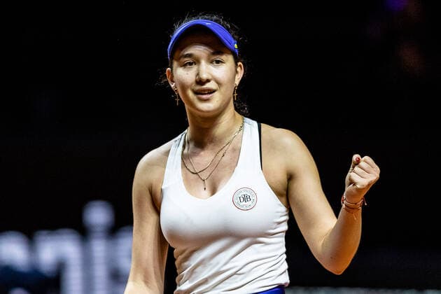 Eva Lys mit Siegesfaust, Deutschland, Germany Tennis Damen Porsche-Cup Porsche Tennis Grand Prix GP Stuttgart 2022 Porsche-Arena 20.04.2022 Porsche Tennis Grand Prix Stuttgart 2022, 20.04.2022 Stuttgart Copyright: xEibner-Pressefoto RogerxBuerkex EP_EER