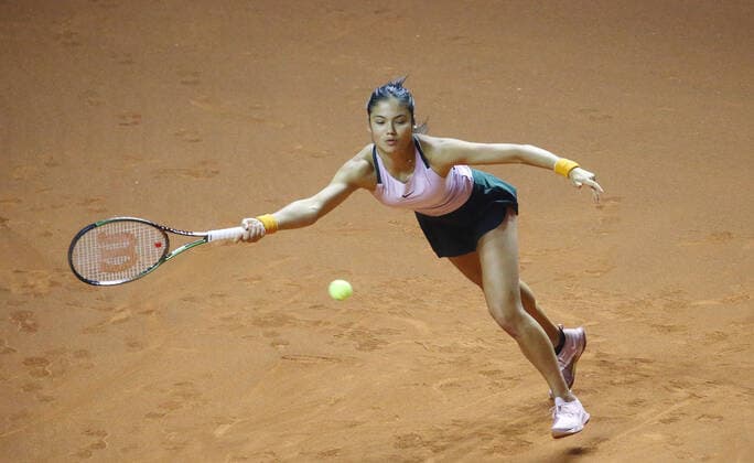Stuttgart , Porsche Tennis Grand Prix , Emma Raducanu ( GBR )
