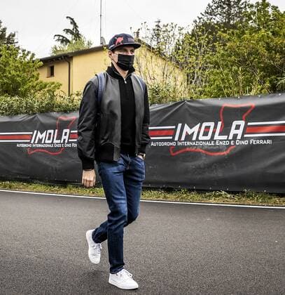 IMOLA - Max Verstappen (Oracle Red Bull Racing) arriving at the Autodromo Enzo e Dino Ferrari in Imola ahead of the Emilia Romagna F1 Grand Prix. REMKO DE WAAL GP Emilia - Romagna 2022 2022 xVIxANPxSportx xxANPxIVx