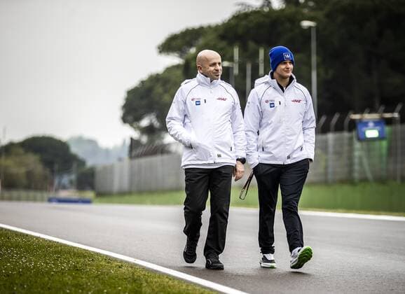 2022-04-21 11:07:17 IMOLA - Mick Schumacher (Haas) walks the track of the Autodromo Enzo e Dino Ferrari in Imola ahead of the Emilia Romagna F1 Grand Prix. REMKO DE WAAL netherlands out - belgium out Imola xVIxxIVx