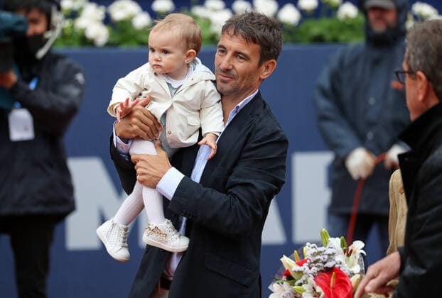 Barcelona Open Banc Sabadell 2022 - Day Four Tribute to Tommy Robredo upon retiring from active tennis after being eliminated by Bernabe Zapata on the first day of the Barcelona Open Banc Sabadell, in Barcelona, on 20th April 2022. Barcelona Barcelona Spain  Copyright: xUrbanandsportx originalFilename:urbanandsport-tributet220420_npHk5.jpg