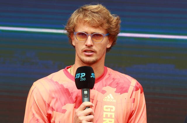 Alexander Zverev Auftakt-PK und Enthuellung BMW-Siegerfahrzeug BMW Open by American Express 2022 22.04.2022 Portraet, Portrait, Mikro FOTO: Mladen Lackovic LakoPress