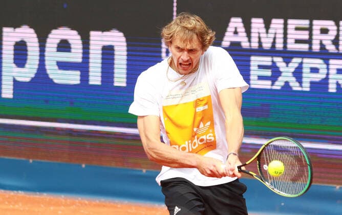 Alexander Zverev, beim Training, am Ball Tennis Auftakt-PK und Enthuellung BMW-Siegerfahrzeug BMW Open by American Express 2022 22.04.2022 FOTO: Mladen Lackovic LakoPress