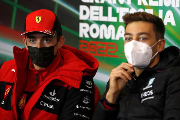 16 Charles Leclerc (MCO, Scuderia Ferrari), 63 George Russell (GBR, Mercedes-AMG Petronas F1 Team), F1 Grand Prix of Emilia Romagna at Autodromo Enzo e Dino Ferrari on April 22, 2022 in Imola, Italy. (Photo by Carl Bingham LAT Motorsport Images DPPI via HOCH ZWEI) Imola Italy