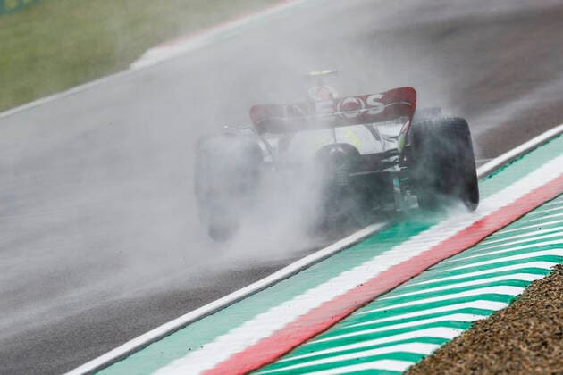 44 Lewis Hamilton (GBR, Mercedes-AMG Petronas F1 Team), F1 Grand Prix of Emilia Romagna at Autodromo Enzo e Dino Ferrari on April 22, 2022 in Imola, Italy. (Photo by HOCH ZWEI) Imola Italy