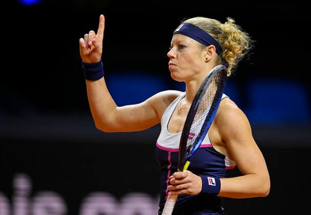 Laura Siegemund GER Jubel Freude Emotion Gestik Geste Tennis Damen Porsche-Cup Porsche Tennis Grand Prix GP Stuttgart 2022 Porsche Arena 22.04.2022 DFL REGULATIONS PROHIBIT ANY USE OF PHOTOGRAPHS AS IMAGE SEQUENCES AND OR QUASI-VIDEO Porsche Tennis Grand Prix GP Stuttgart 2022