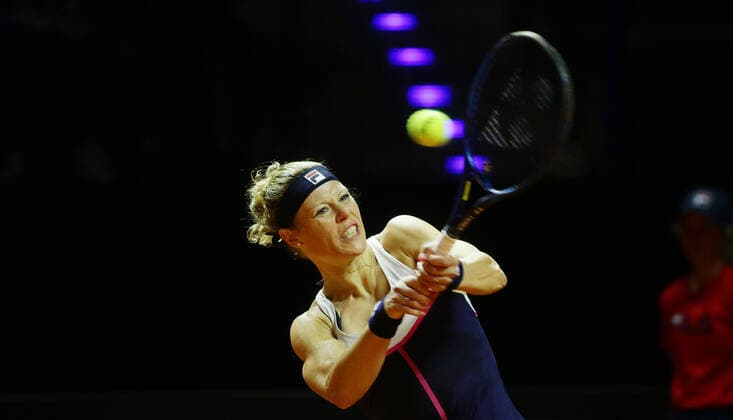 Stuttgart , Porsche Tennis Grand Prix Laura Siegemund ( GER ) ,