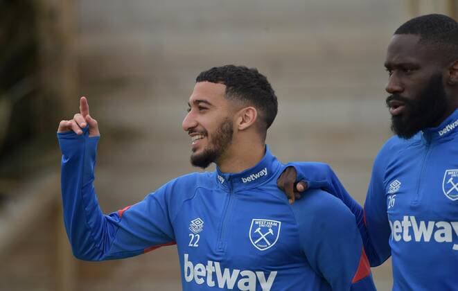 Mandatory Credit: Photo by Arfa Griffiths West Ham United Shutterstock (12905430m) Said Benrahma and Arthur Masuaku of West Ham United during training West Ham United First Team Training, Rush Green Training Ground, London, UK - 22 Apr 2022 EDITORIAL USE ONLY No use with unauthorised audio, video, data, fixture lists, club league logos or live services. Online in-match use limited to 120 images, no video emulation. No use in betting, games or single club league player publications. West Ham United First Team Training, Rush Green Training Ground, London, UK - 22 Apr 2022 EDITORIAL USE ONLY No use with unauthorised audio, video, data, fixture lists, club league logos or live services. Online in-match use limited to 120 images, no video emulation. No use in betting, games or single club league player publications. Copyright: xArfaxGriffiths WestxHamxUnited Shutterstockx 12905430m