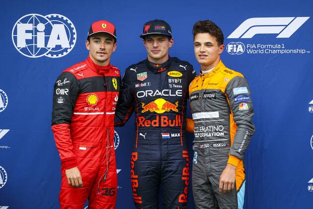LECLERC Charles (mco), Scuderia Ferrari F1-75, VERSTAPPEN Max (ned), Red Bull Racing RB18, NORRIS Lando (gbr), McLaren F1 Team MCL36, portrait during the Formula 1 Grand Premio del Made in Italy e dell Emilia-Romagna 2022, 4th round of the 2022 FIA Formula One World Championship, WM, Weltmeisterschaft on the Imola Circuit, from April 22 to 24, 2022 in Imola, Italy - F1 - EMILIA ROMAGNA GRAND PRIX 2022 DPPI Panoramic 00122010_1R6_0506.JPG_