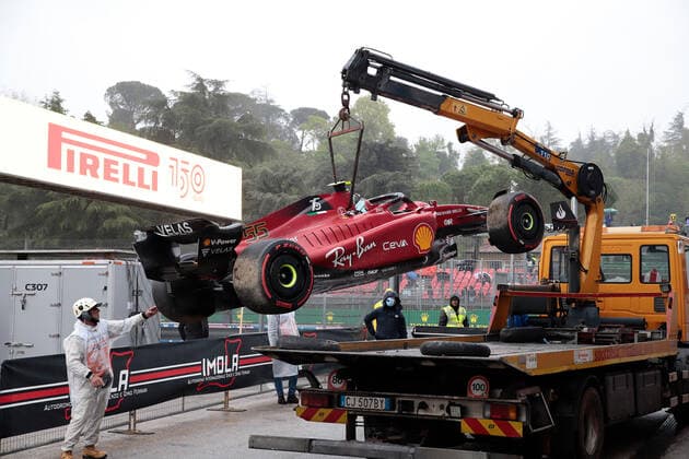Unfallwagen Carlos Sainz jr., (ESP, Scuderia Ferrari 55) ITA, Formel 1 Grand Prix Emilia Romagna, Imola, 22.04.2022 ITA, Formel 1 Grand Prix Emilia Romagna, Imola, 22.04.2022 Imola