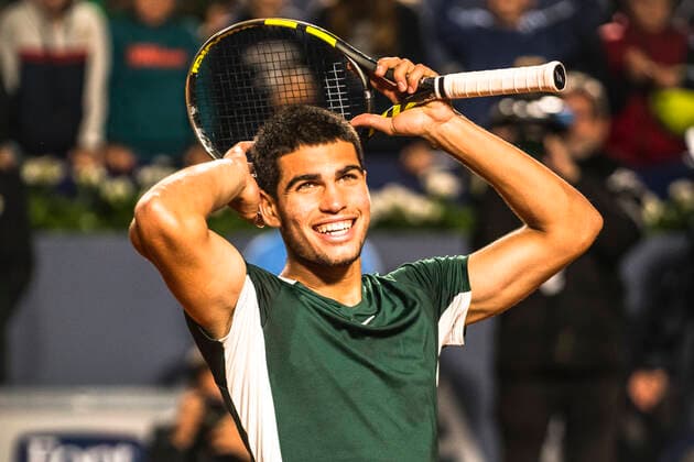 April 22, 2022, Barcelona, Catalonia, Spain: Carlos ALCARAZ (ESP) celebrates his victory against Stefanos Tsitsipas (GRE) at Day 5 of the Barcelona Open Banc Sabadell 2022. Alcaraz wins 6:4, 5:7, 6:2 Barcelona Spain - ZUMAo105 20220422_zap_o105_081 Copyright: xMatthiasxOesterlex