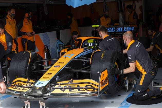NORRIS Lando (gbr), McLaren F1 Team MCL36, portrait during the Formula 1 Grand Premio del Made in Italy e dell Emilia-Romagna 2022, 4th round of the 2022 FIA Formula One World Championship, WM, Weltmeisterschaft on the Imola Circuit, from April 22 to 24, 2022 in Imola, Italy - F1 - EMILIA ROMAGNA GRAND PRIX 2022 DPPI Panoramic  20220423_GOOD2198