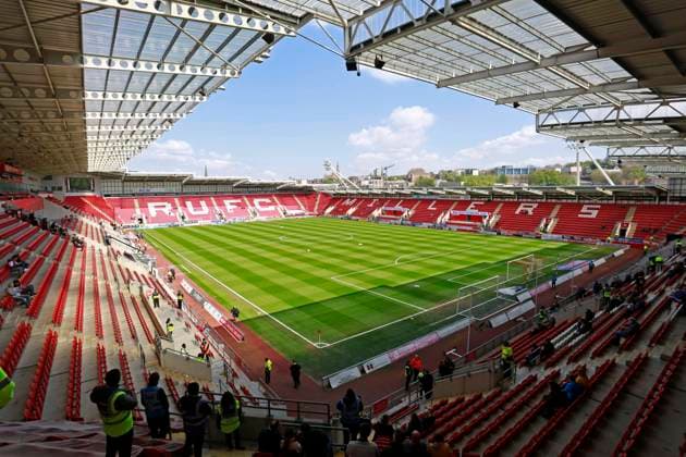 Rotherham United v Oxford United EFL Sky Bet League 1 230-4, GOAL scored by 2022. General view of The New York Stadium during the EFL Sky Bet League 1 match between Rotherham United and Oxford United at the AESSEAL New York Stadium, Rotherham, England on 23 April 2022. Rotherham AESSEAL New York Stadium South Yorkshire England Editorial use only DataCo restrictions apply See www.football-dataco.com , Copyright: xPaulxThompsonx PSI-15160-0003